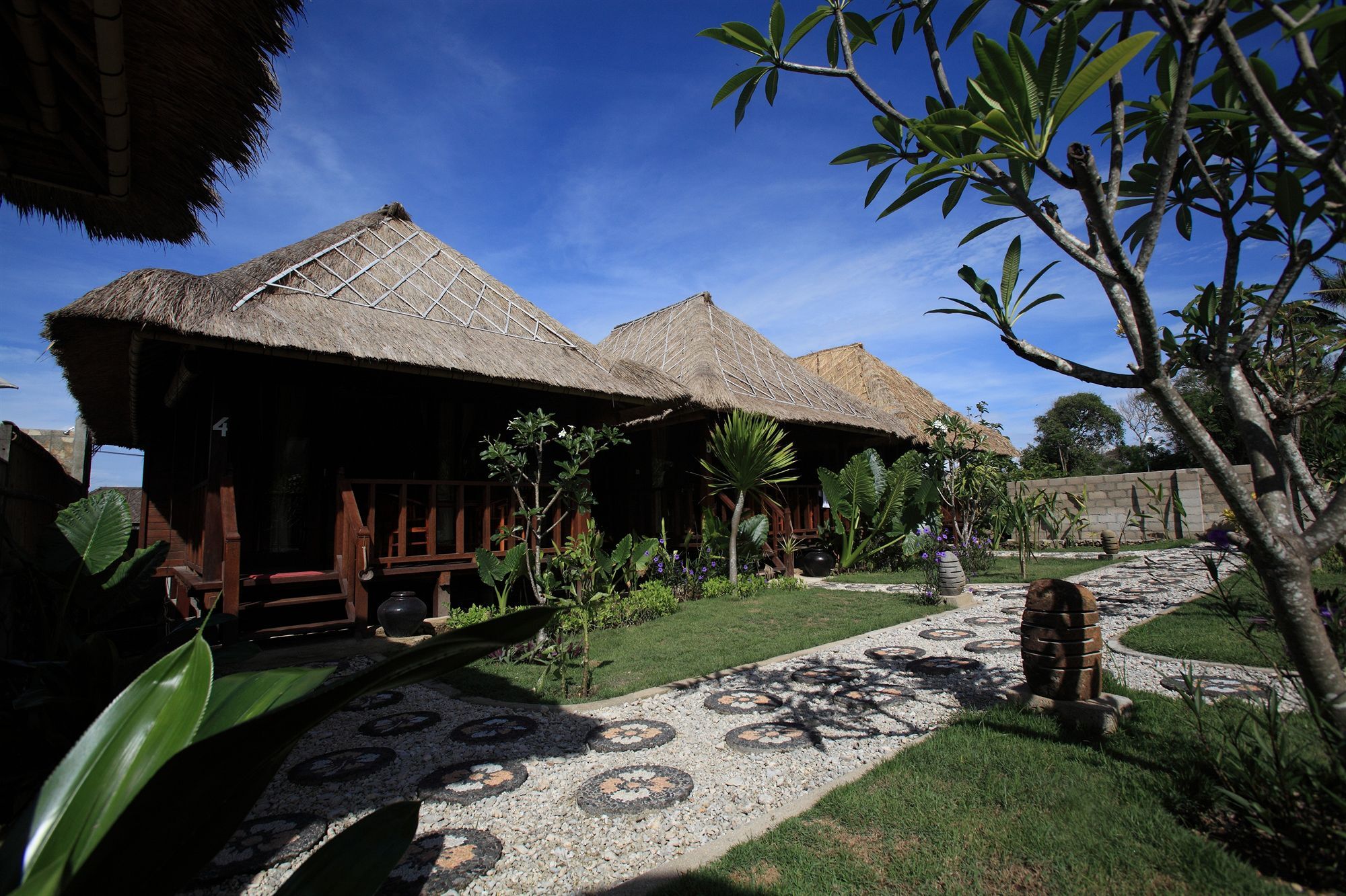 Sunset Coin Lembongan Hotel Нуса Лембонган Екстериор снимка