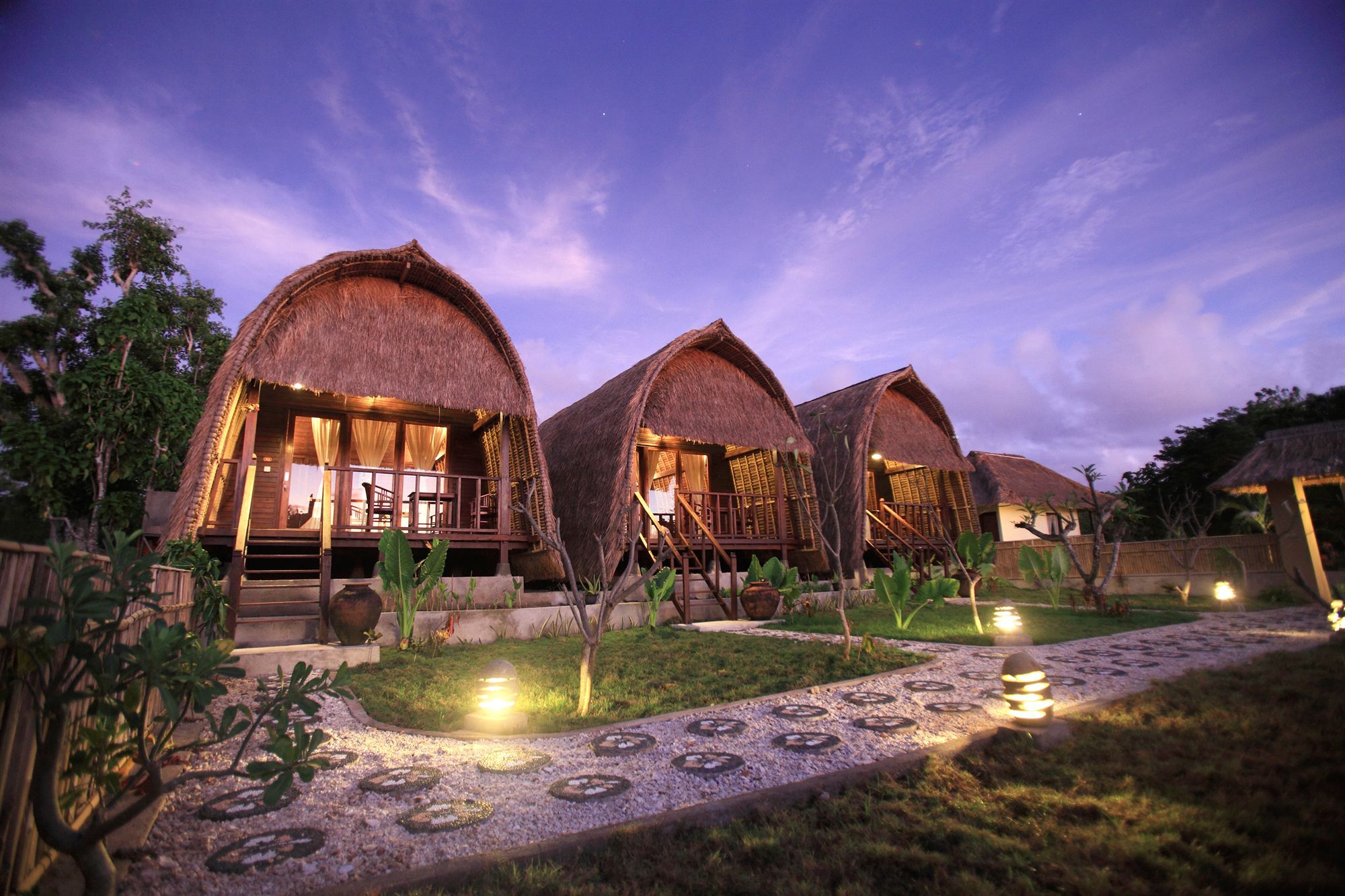 Sunset Coin Lembongan Hotel Нуса Лембонган Екстериор снимка